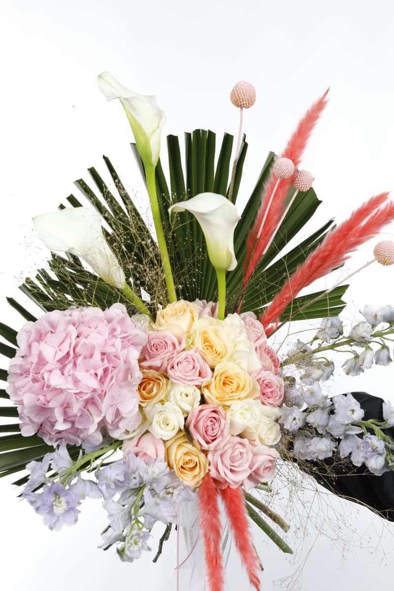 Deluxe Bouquet & Soft Colors Marvel
