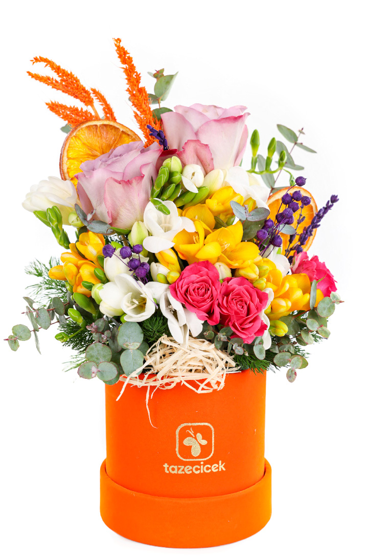 Lavish Petals Karışık Aranjman
