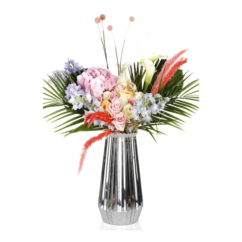 Luxury Arrangement & Wonder of Soft Flowers