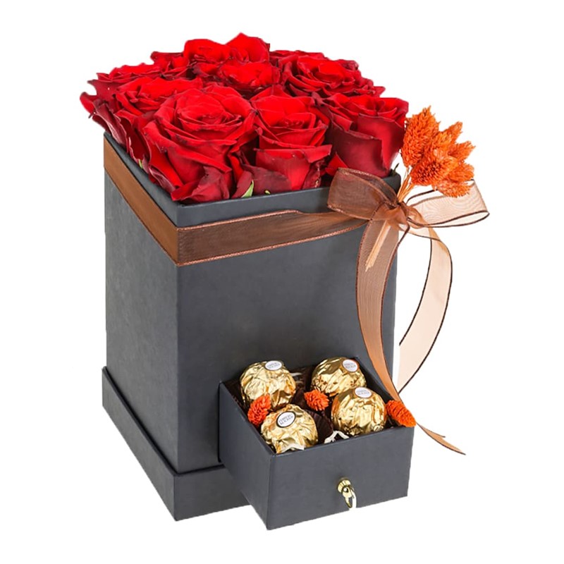 Red Rose İn Black Box