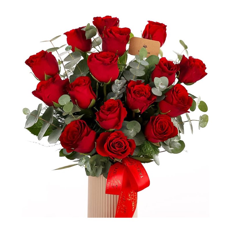 The Heart’s Full Bloom 15 Kırmızı Gül