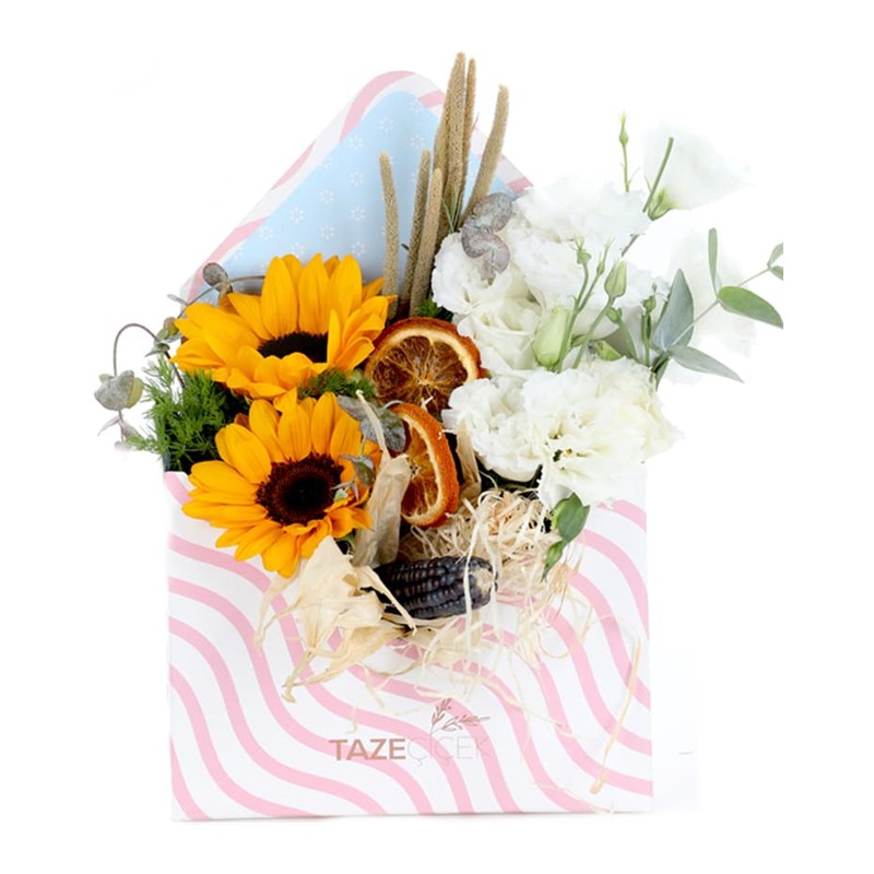 Letter Box & Full in Seasonal Flower