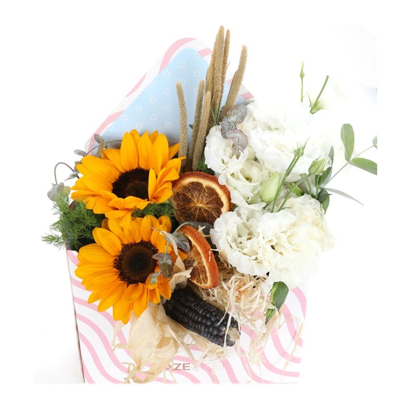 Letter Box & Full in Seasonal Flower
