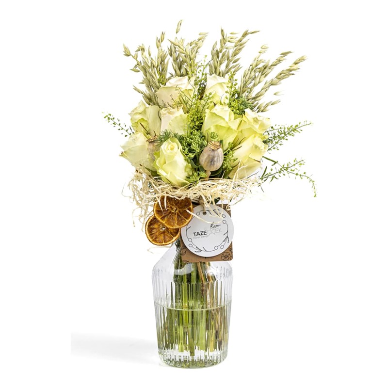 The Classic White Roses