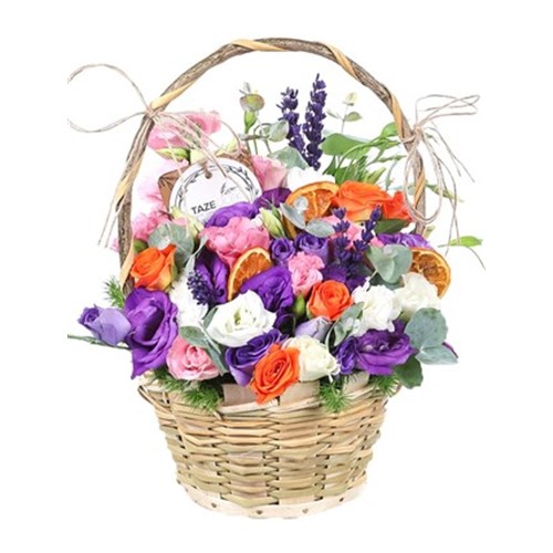 Floral Rain Çiçek Sepeti Aranjmanı