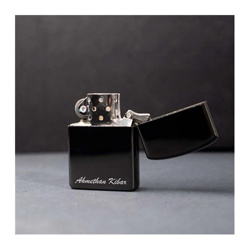 Kişiye Özel İsim Baskılı Siyah Zippo Çakmak