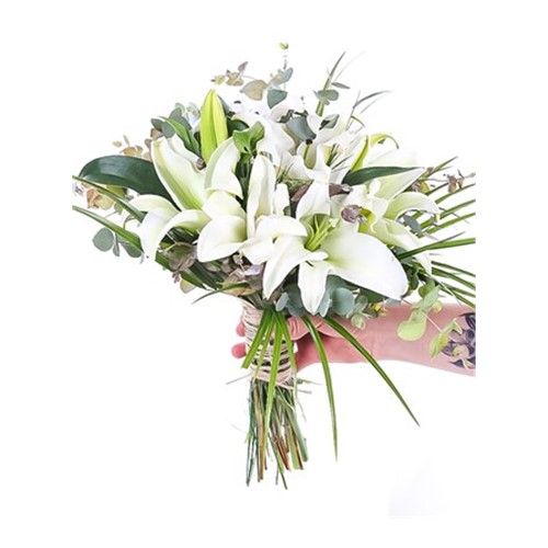 White+Bridal+Bouquet